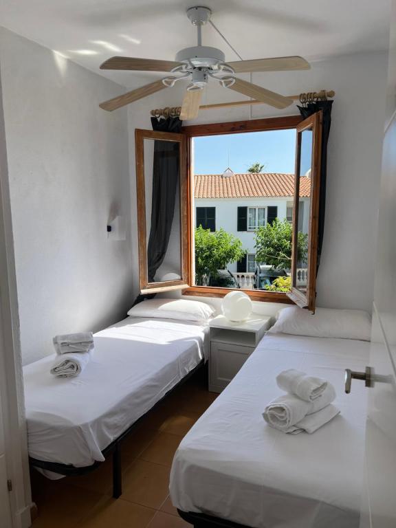 Lovely hideaway with pool and white sand beach Lovely hideaway with pool and white sand beach