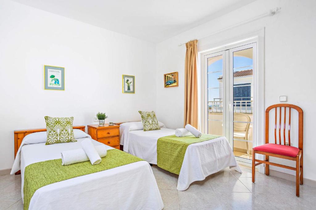 Villa Sunflower by Villa Plus Villa Sunflower by Villa Plus