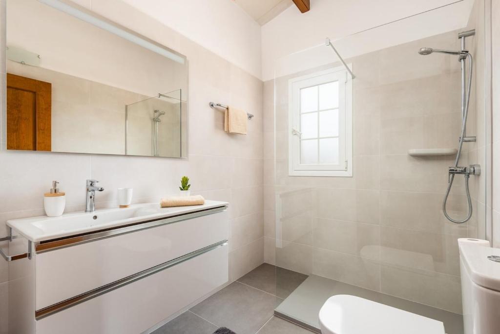Itsasalde 3 bedroom villa, Cala'n Blanes