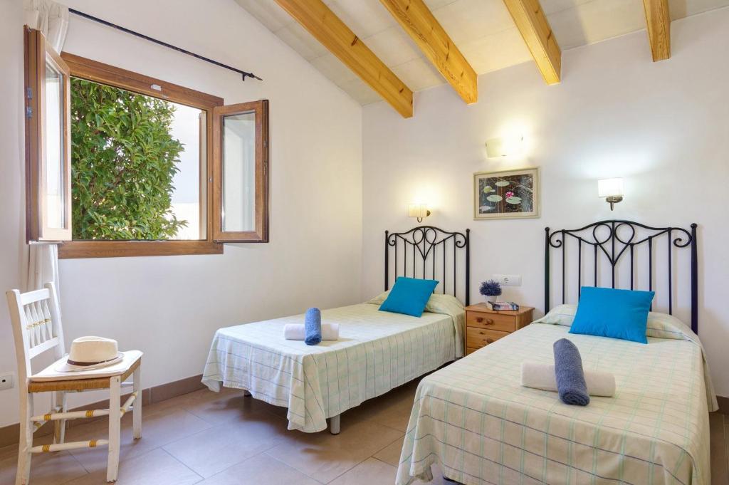 Mares 4 bedroom villa, Cala'n Forcat Mares 4 bedroom villa, Cala'n Forcat