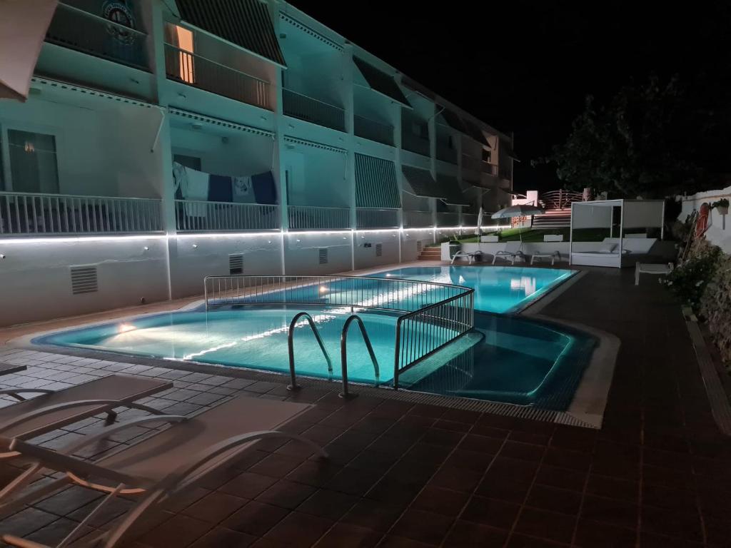 Hostal S'Algaret Hostal S'Algaret