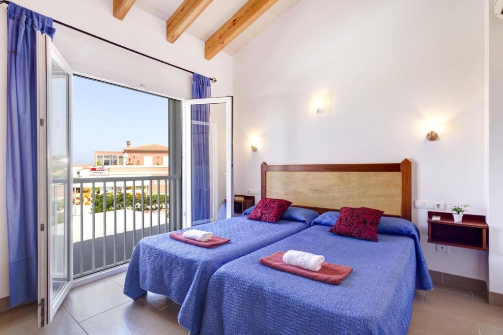 Villa Gris by Villa Plus Villa Gris by Villa Plus