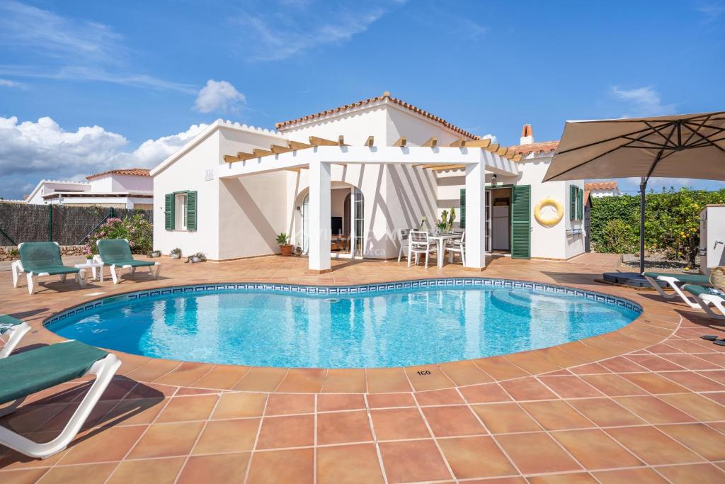 Villa Isabel in Cala En Porter