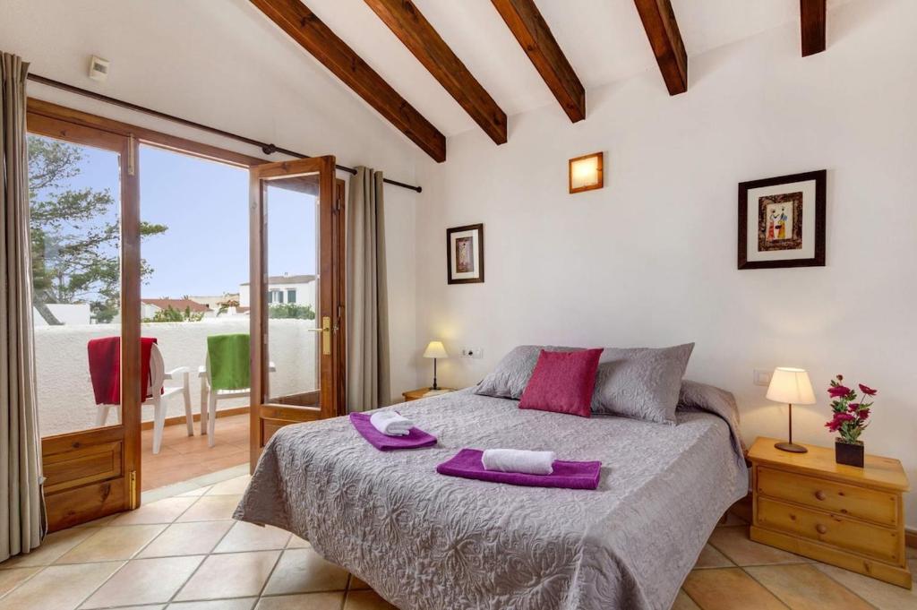 Gerard Villa, Cala Blanca Gerard Villa, Cala Blanca