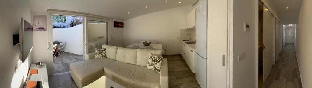 Luxury oceanfront villa in an idyllic location no1 Luxury oceanfront villa in an idyllic location no1