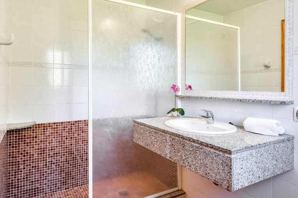 Roqueta Bonita Villa con piscina en Menorca