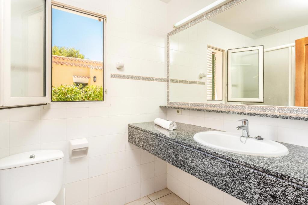 Villa Luna by Villa Plus Villa Luna by Villa Plus