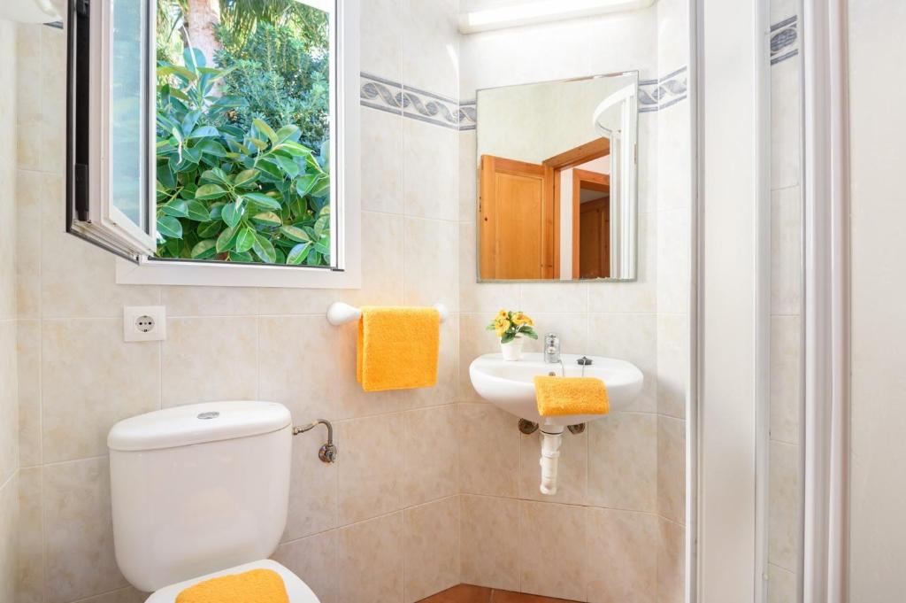 Villa Mango by Villa Plus Villa Mango by Villa Plus