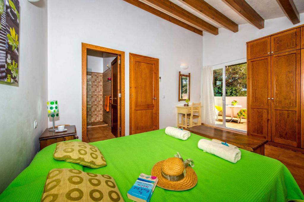 Villa Son Felip by Villa Plus