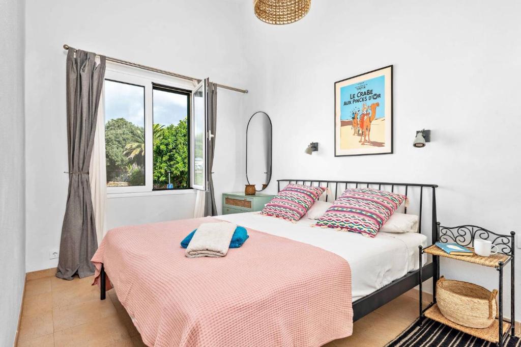 Villa Can Palmeras by Villa Plus