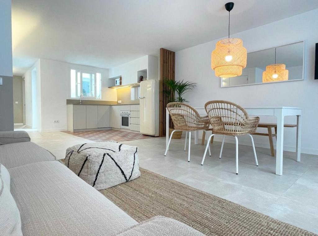 APARTAMENTOS LA PALMA FORNELLS APARTAMENTOS LA PALMA FORNELLS