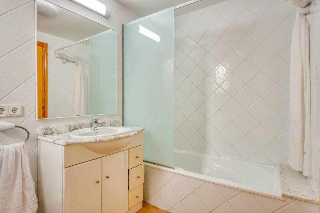 Linardo1 Villa con piscina y aire acondicionado Linardo1 Villa con piscina y aire acondicionado