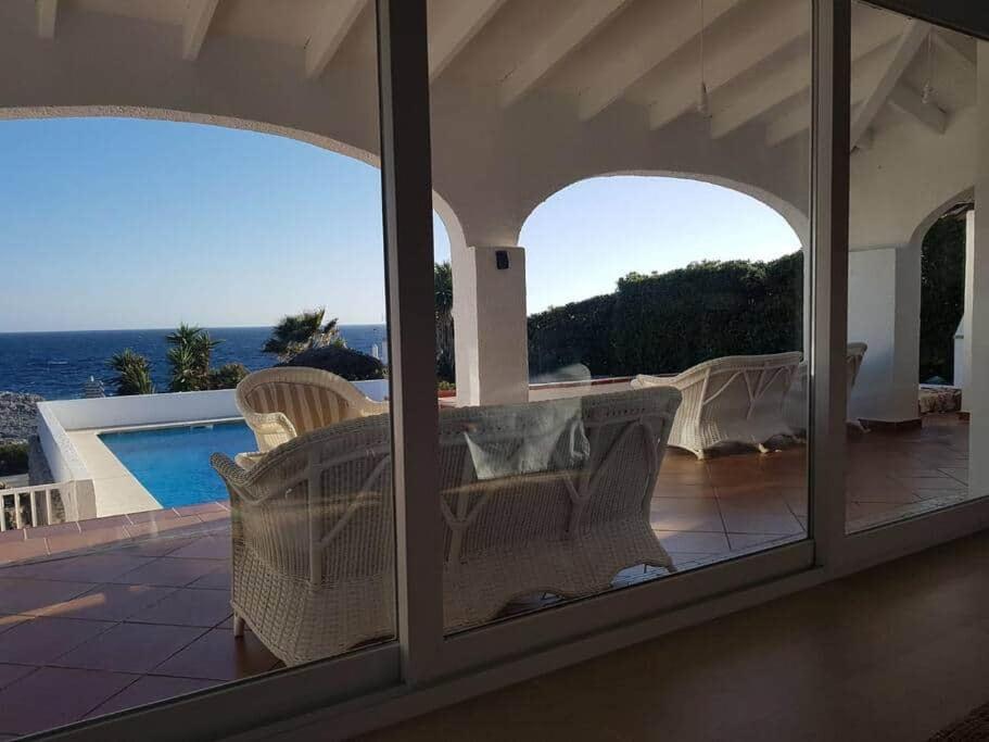 Villa en primera linea de mar cerca de Binibeca Villa en primera linea de mar cerca de Binibeca