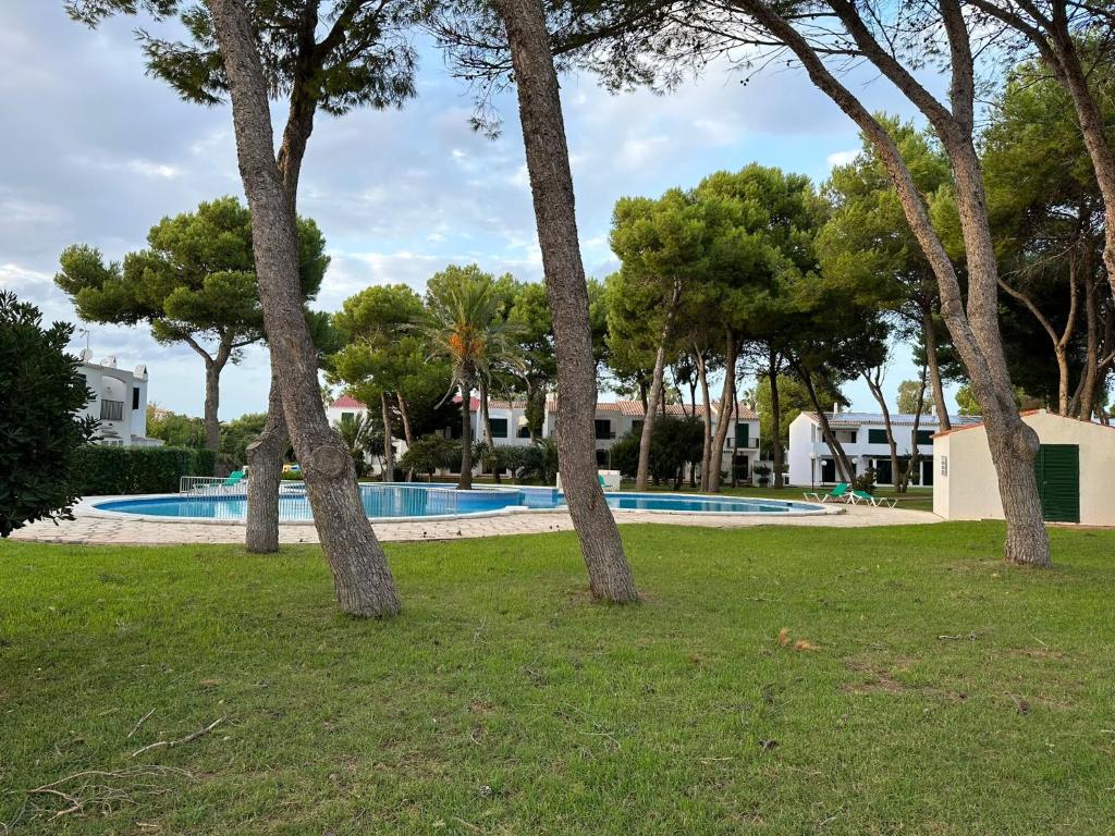 Apartamento Playa Xoriguer con piscina y jardin Apartamento Playa Xoriguer con piscina y jardin